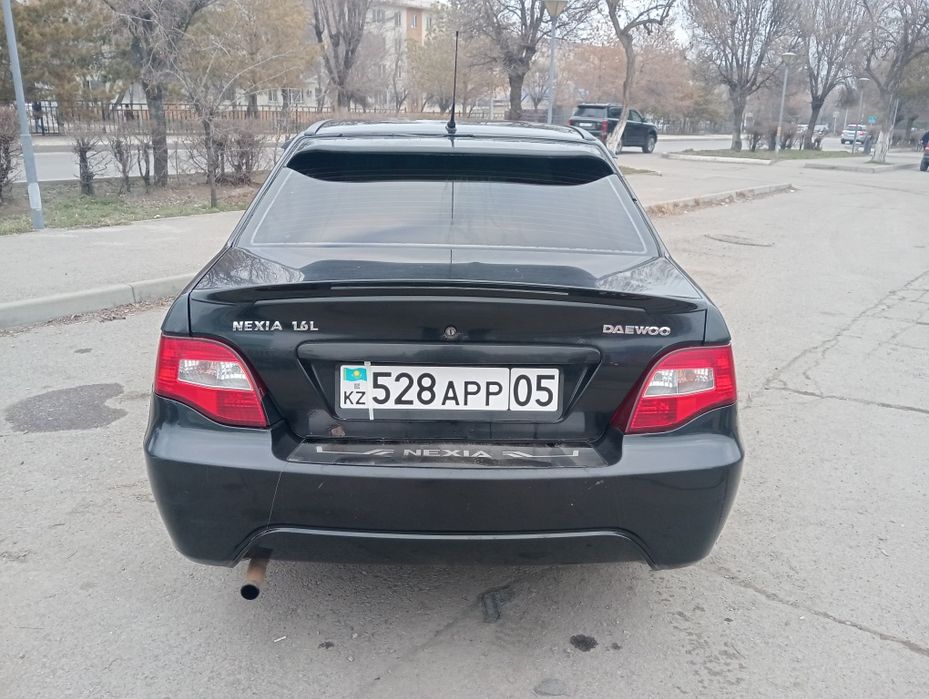 Срочно продам нексия 2