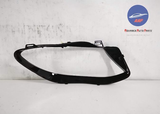 Стъкло Фар ляво НОВО ОСИГУРЯВАМЕ МОНТАЖ Мерцедес-Бенц / Mercedes-Benz