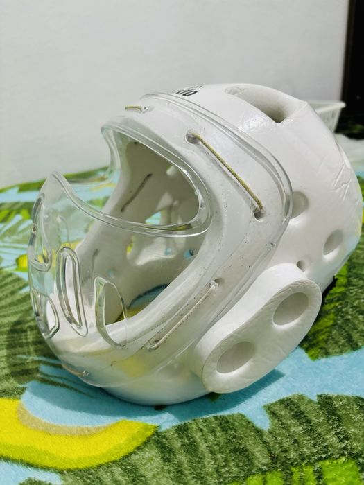 Шлем спортивный