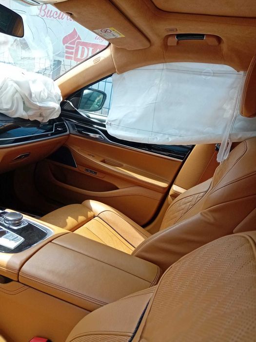Interior piele crem BMW Seria 7 G11 2018