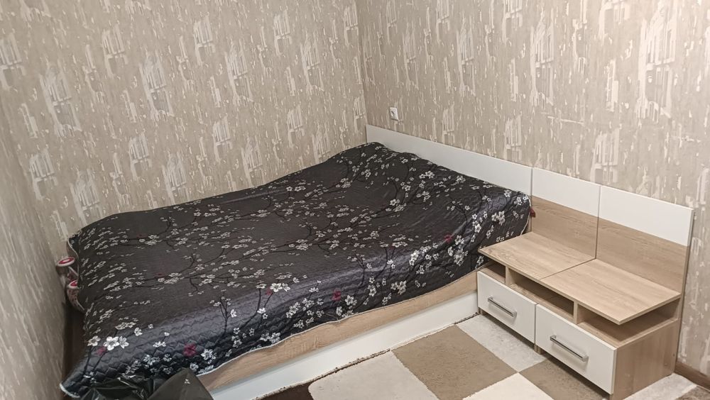 Кровать для спальни