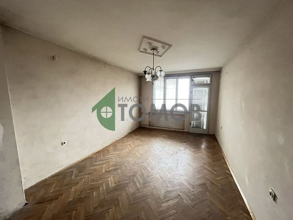 Продава се Тристаен апартамент в Шумен, Болницата - 97 кв.м за 947 €/кв.м - Снимка #2