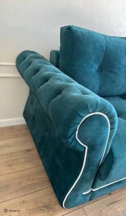 Продам диван срочно