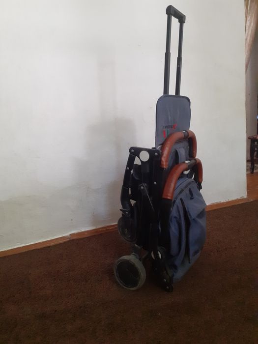 Сотилади чемодан коляска