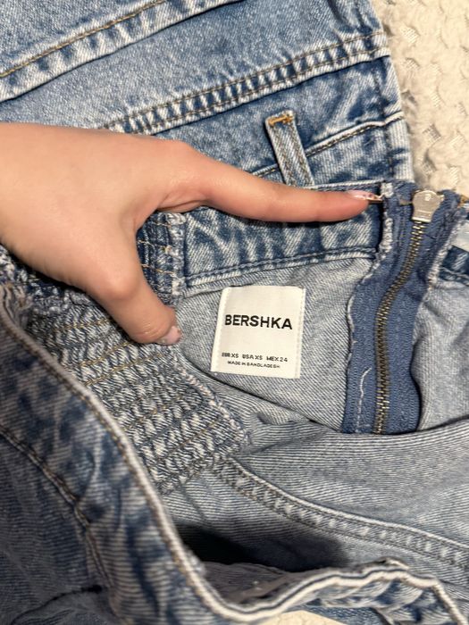 Гащеризон Bershka