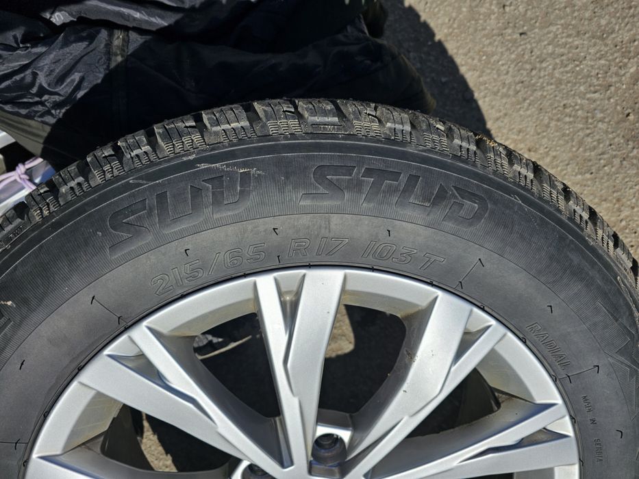 Продам покрышка 215/65/17