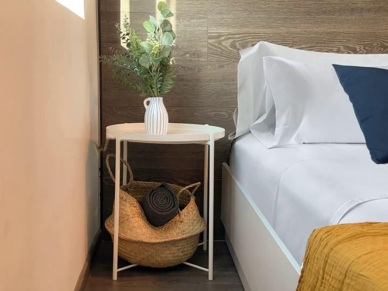 Дава се под наем Едностаен апартамент в София, Студентски град - 40 кв.м за 650 € - Снимка #2