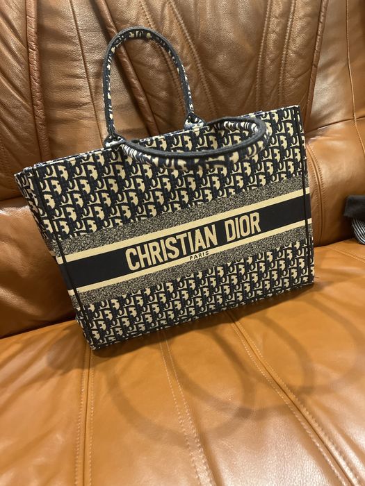 Женская сумка от Dior