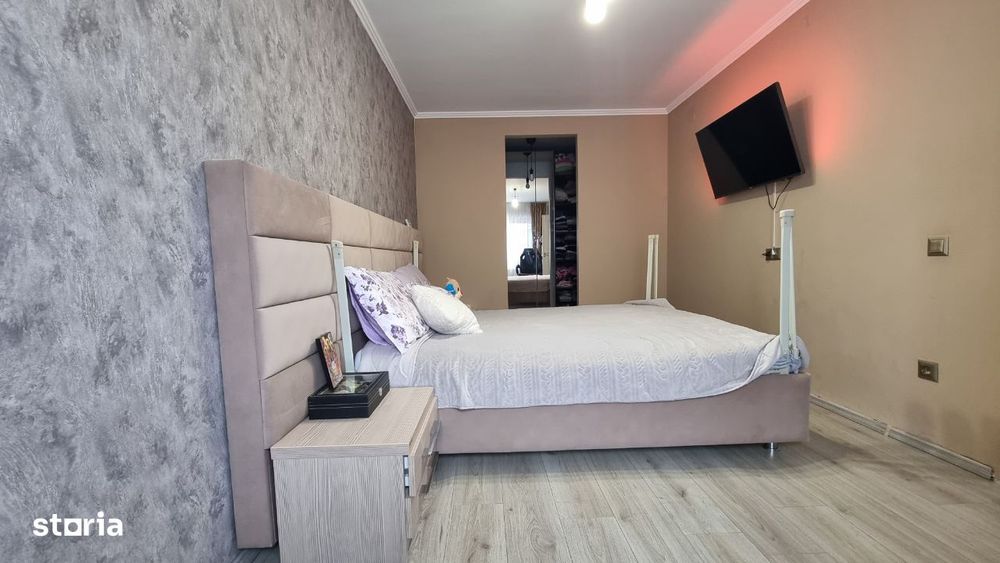 Casa de vanzare in zona Rahova / Salaj