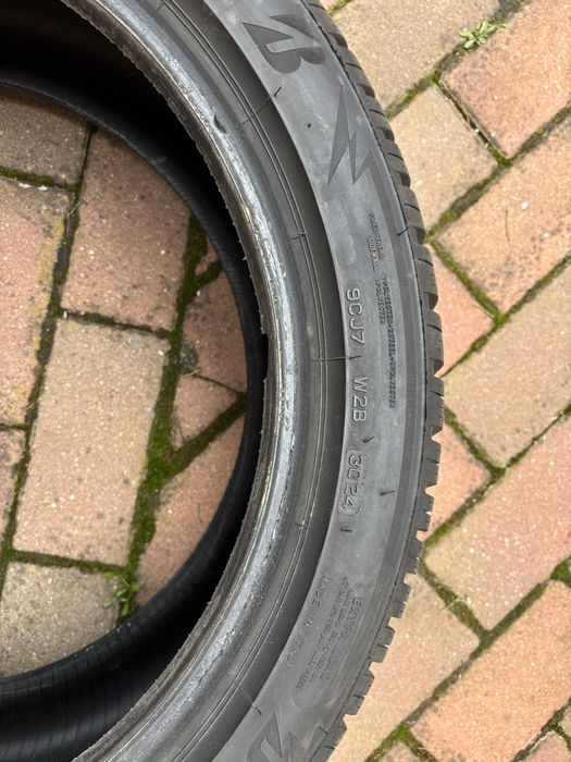 Set Anvelope IARNA BRIDGESTONE Blizzak lm005 225/45R18 95V XL