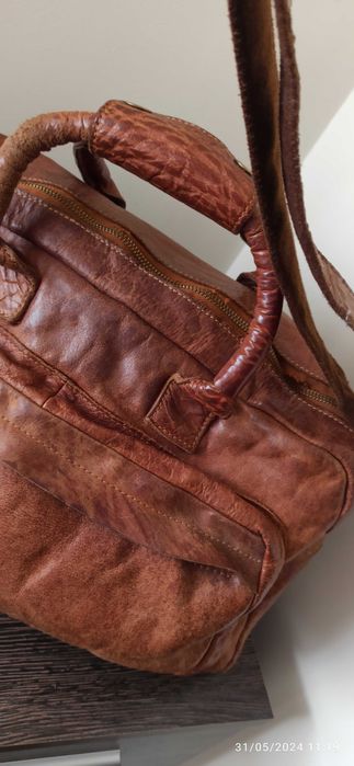 Оригинална дамска чанта от висококачествена естествена кожа!