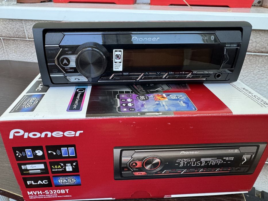 Авто ресийвър Pioneer MVH-S320BT