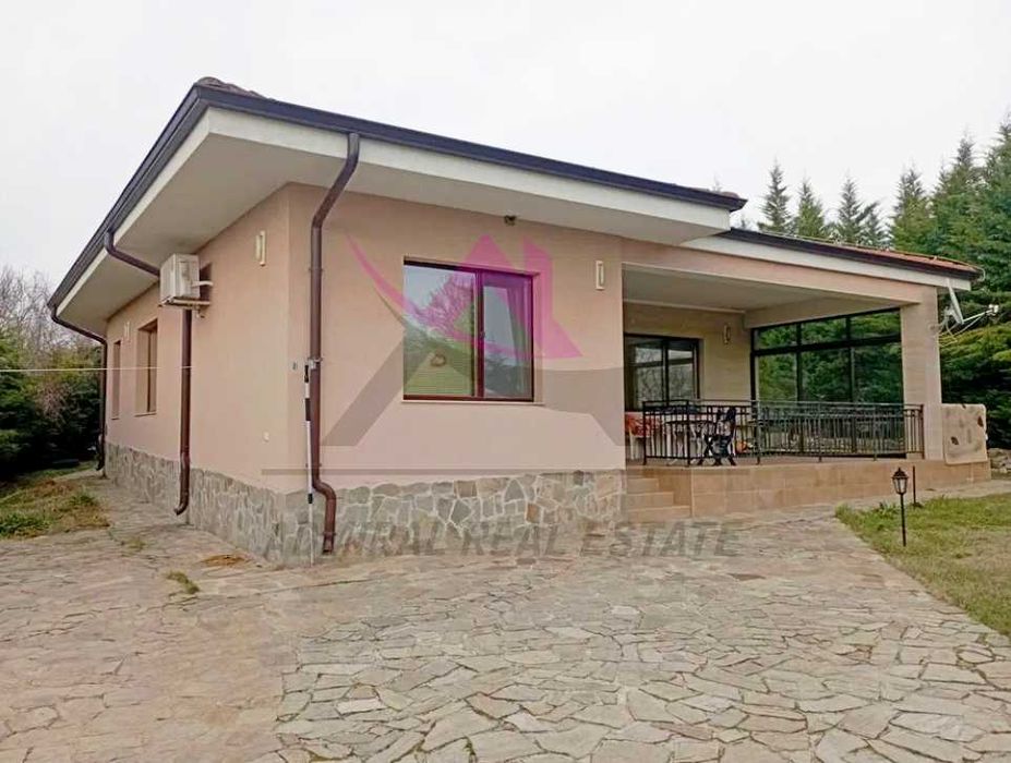 Дава се под наем Къща в с. Водица, Област Варна - 140 кв.м за 1200 € - Снимка #8