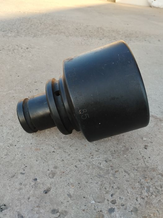 Set Cheie Tubulară Impact UNIOR 85 mm (1.1/2") + Adaptor Profesional Cr-Mo
Descriere: