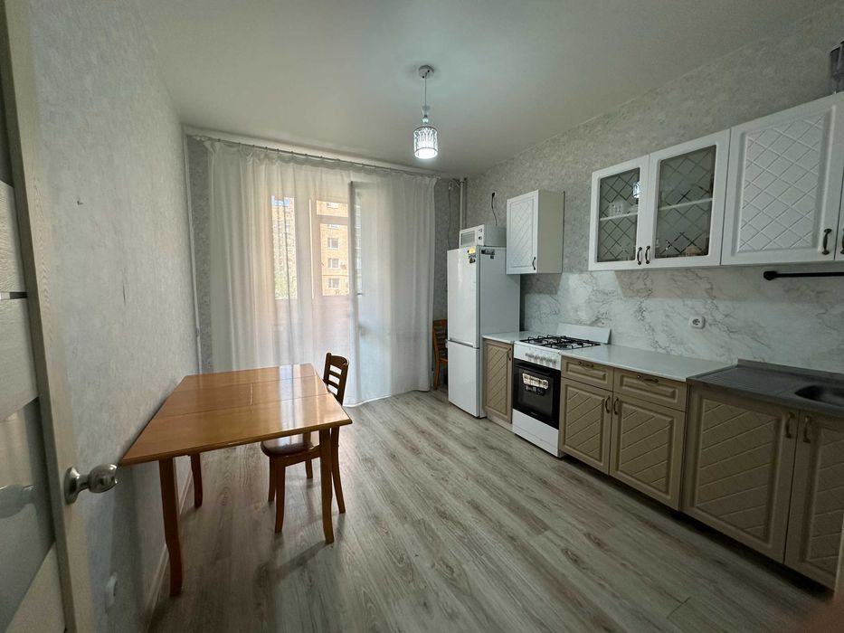 Продам 1 ком в Береке
