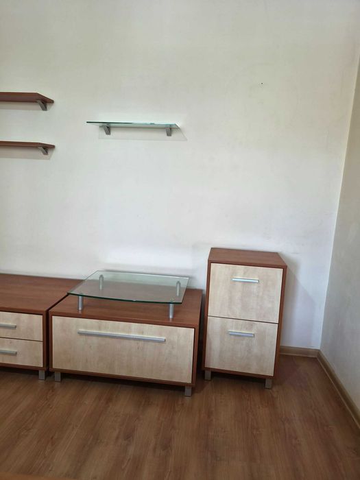 Продава се модулна секция за хол.
