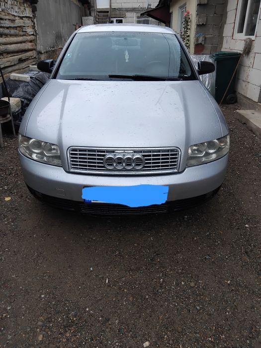 Vând urgent starea perfect de funcționare audi a 4 .