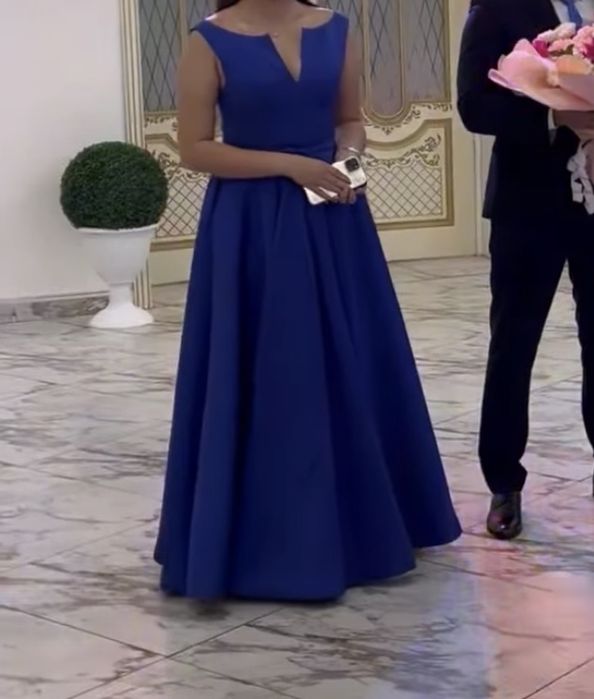 Вечернее платьее