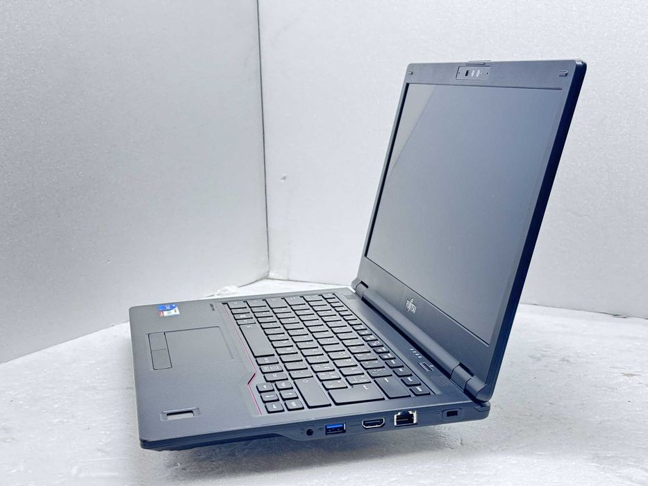 Реновиран лаптоп Fujitsu LIFEBOOK E5411 14" i5-1135G7 16GB DDR4 510GB NVMe батерия 240 мин