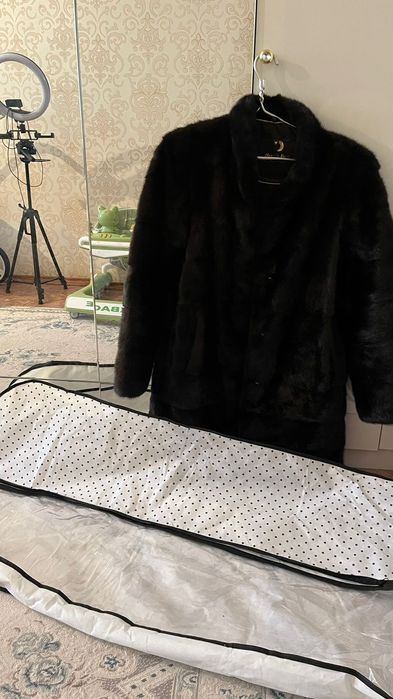 Продам норковую шубу