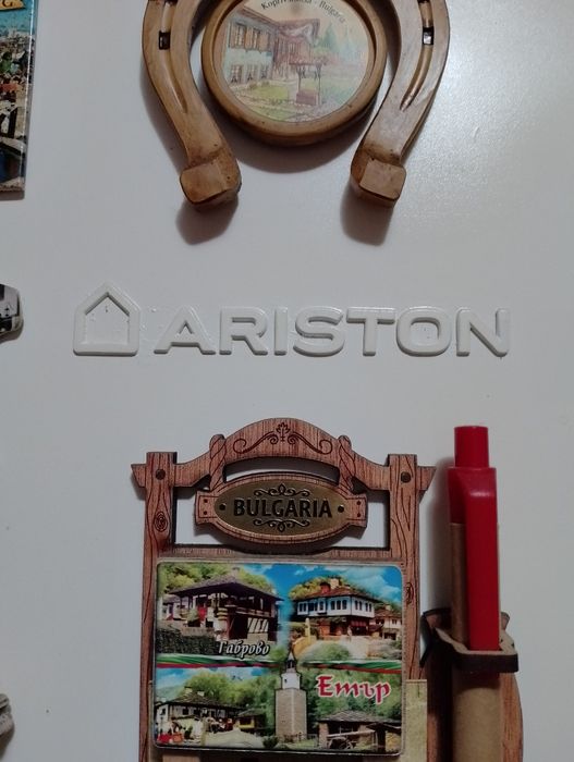 Хладилник с фризер Ariston