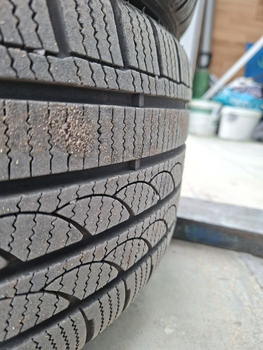 Зимни гуми ROTALLA Ice plus s210 225/45/17