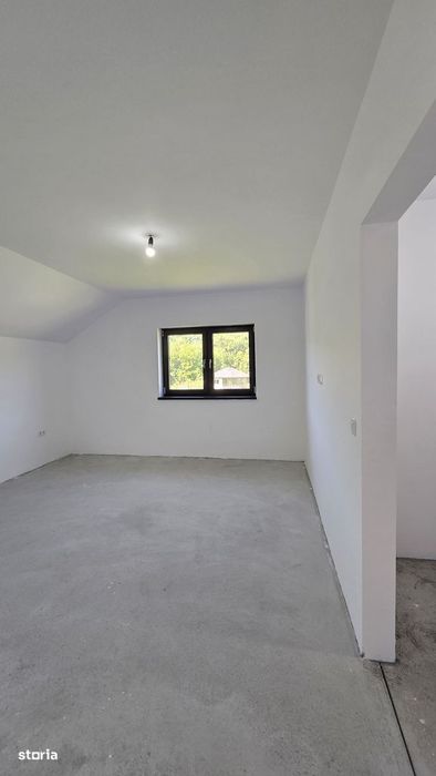 Casă nouă cu 4 dormitoare