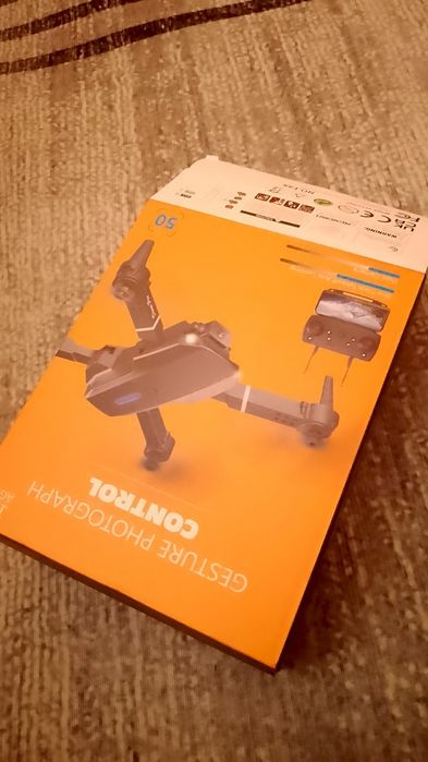Продам дрон новый