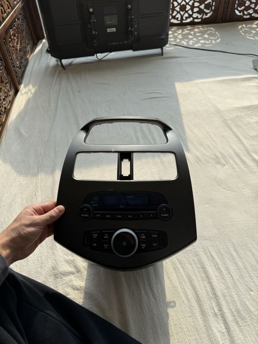 Spark magnitafon idyal holatda ramkasi bilan