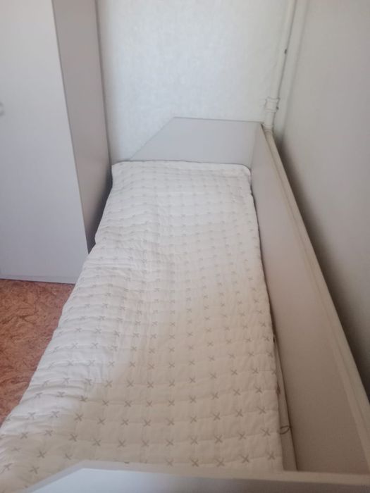 Продам кровать подростковый