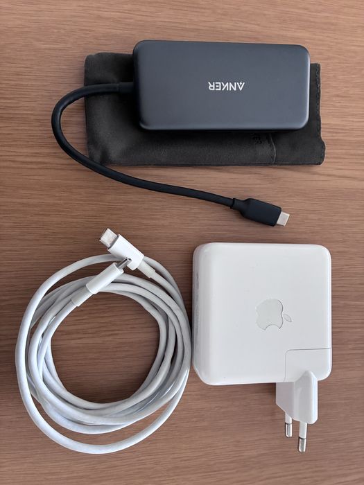 MacBook Pro 13” inch, 16GB RAM, 256 SSD