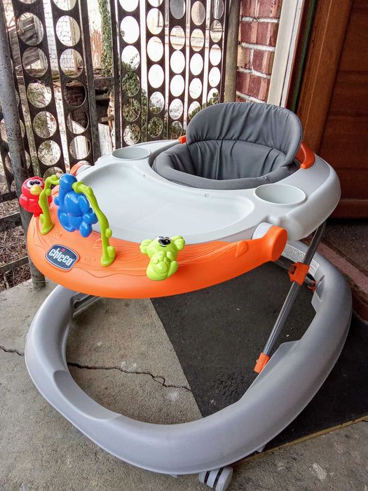 Проходилка chicco