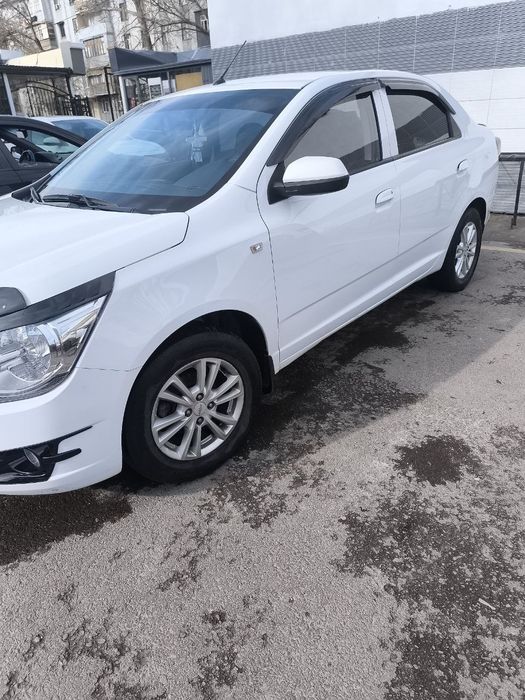 Срочно продам машину