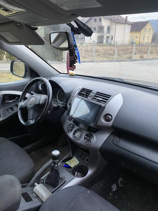 Dezmembrez / piese Toyota RAV4