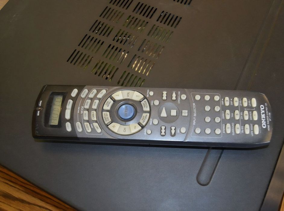 Продам стерео ресивер Onkyo TX-DS787
