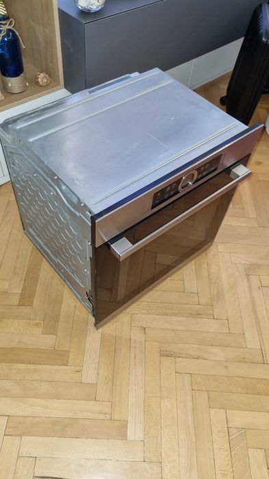 Bosch Serie 8 HBG675BS1/05 – за ремонт или резервни части