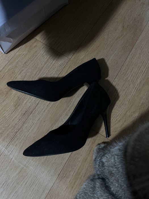 Продам туфли шпильки