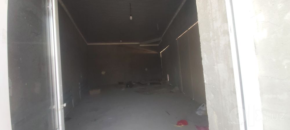 Юкори Чирчикский район Янгибазар нежилое 8,3-сотки 1-этажное здание,
