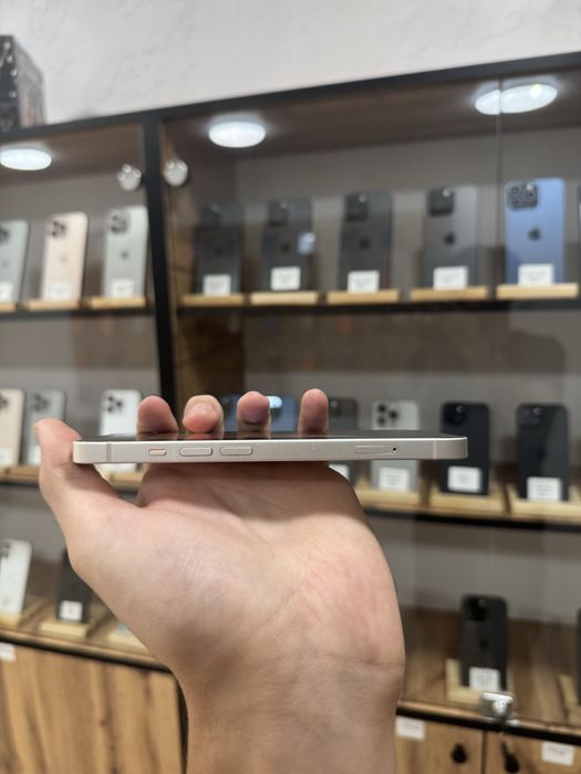 iPhone 14