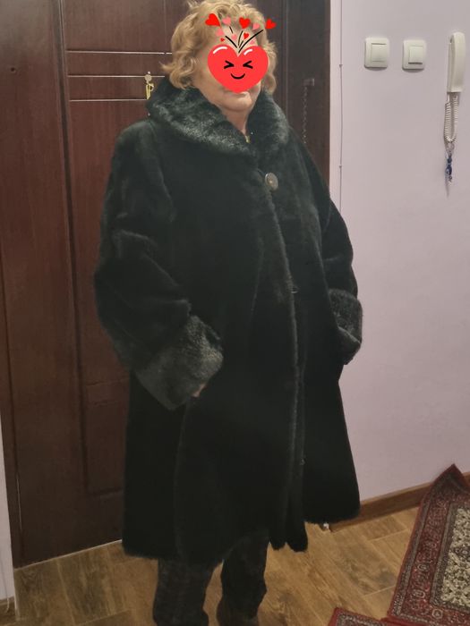 Продавам Палто -