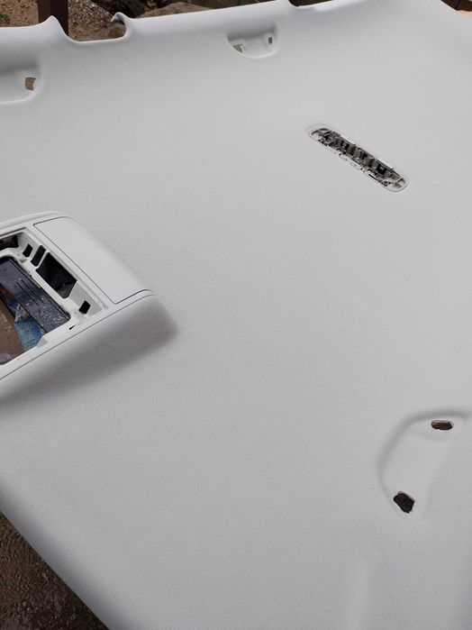 Претапициране на автомобилни тавани тел.