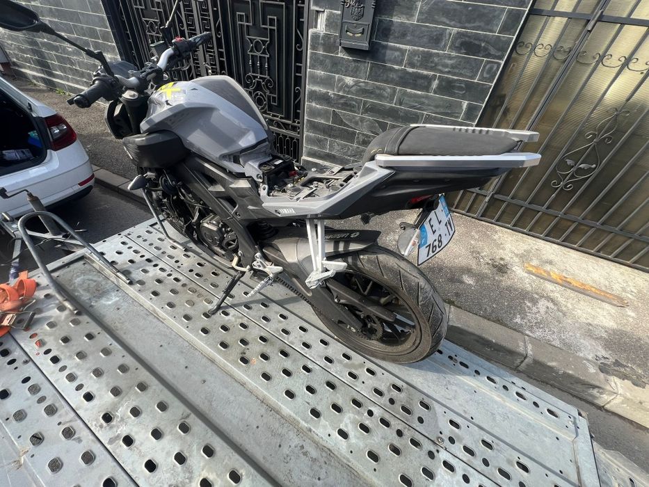 Yamaha mt 125 yzf 125 R