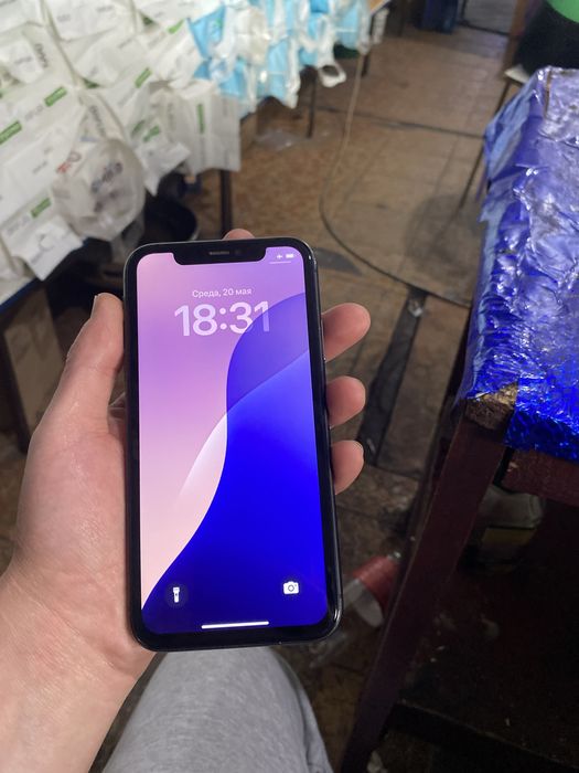 Iphone 11 в хорошым состояние