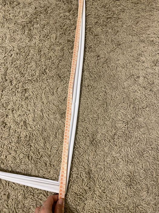 Уплотнитель резинка для холодильника размер 85 на 58