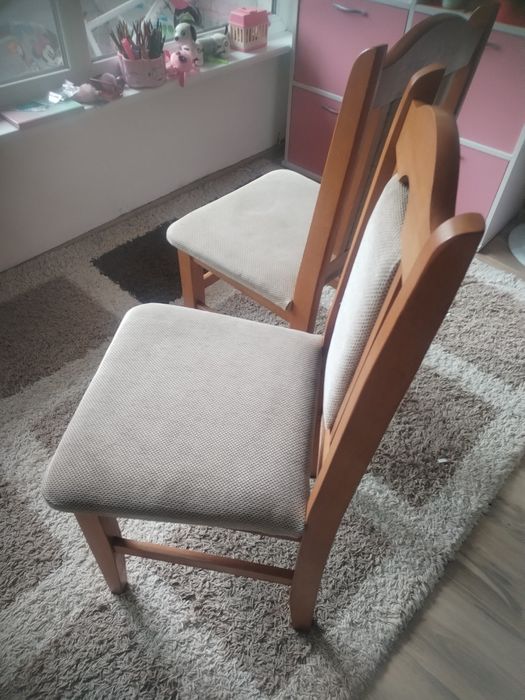 Трапезни столове