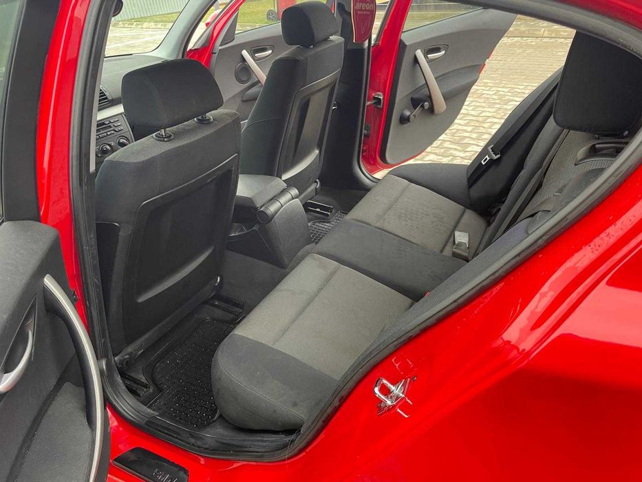 Super ocazie, de vanzare: BMW 118i / 2.0 benzină / Automata / 129 CP
