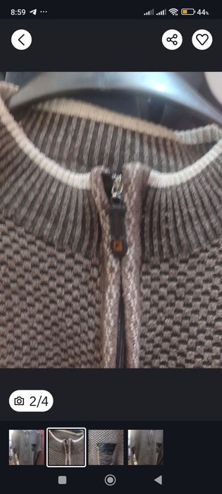 Мужской свитер хороший..