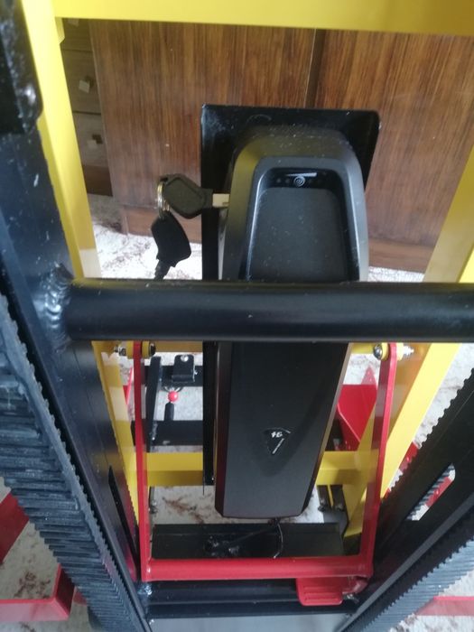 Система за изкачване на стълби