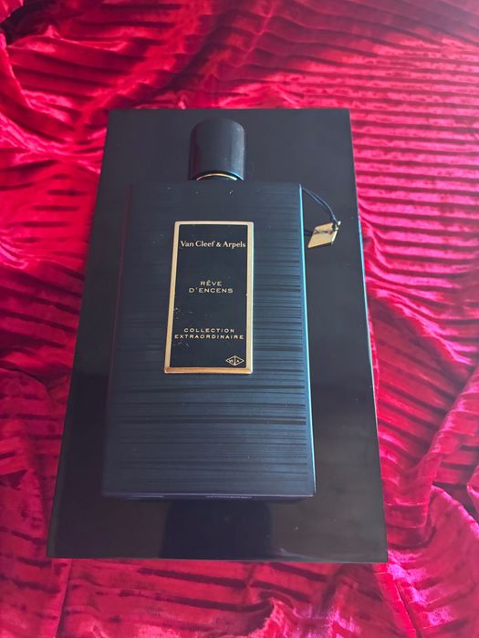 Продавам парфюм Van cleef &Arpels  Reve  d’Encens