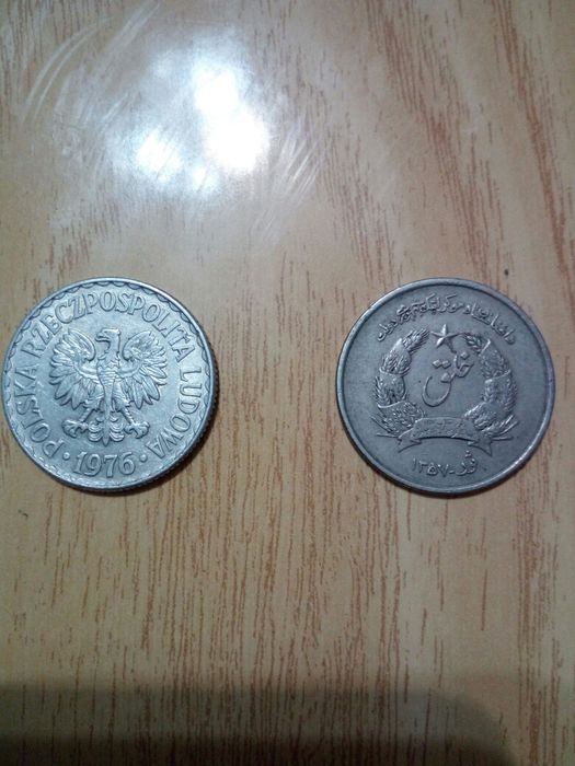 Продам монеты банкноты